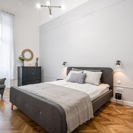 Atmos Glare Apartment Budapest Kültér fotó