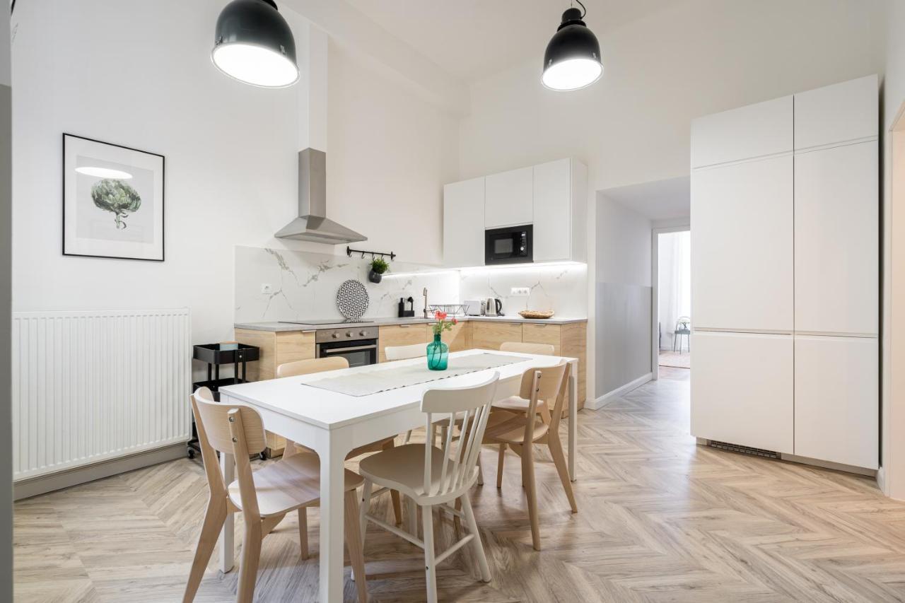 Atmos Glare Apartment Budapest Kültér fotó