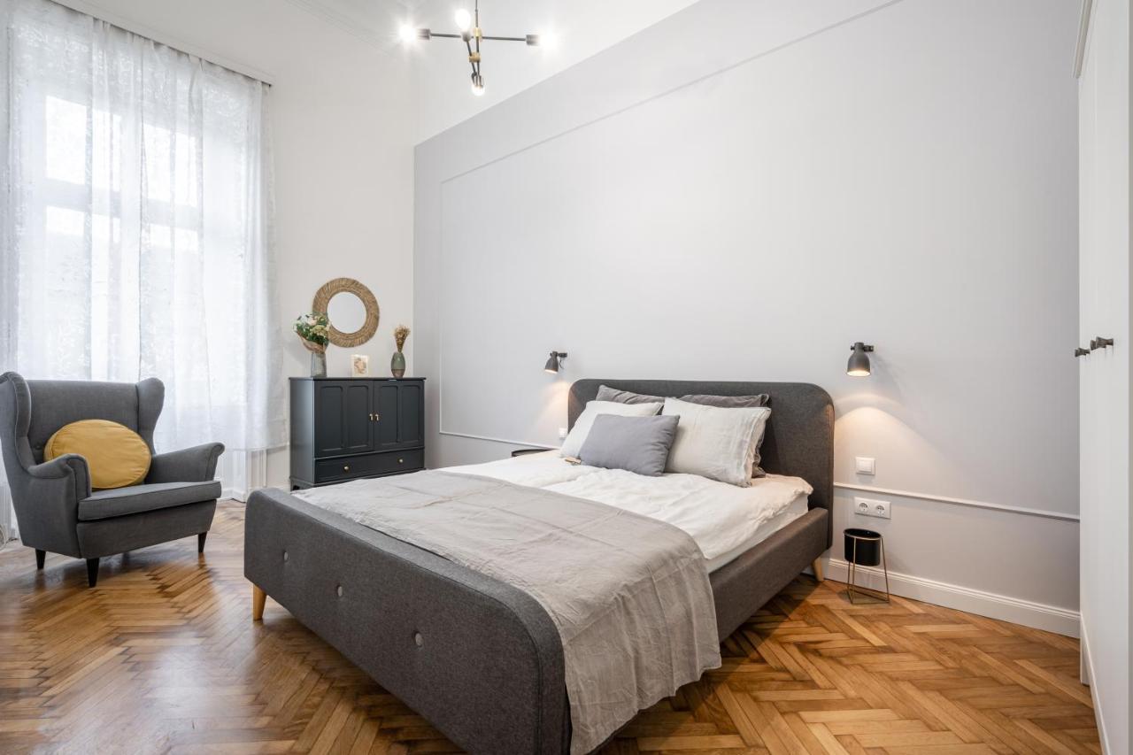 Atmos Glare Apartment Budapest Kültér fotó